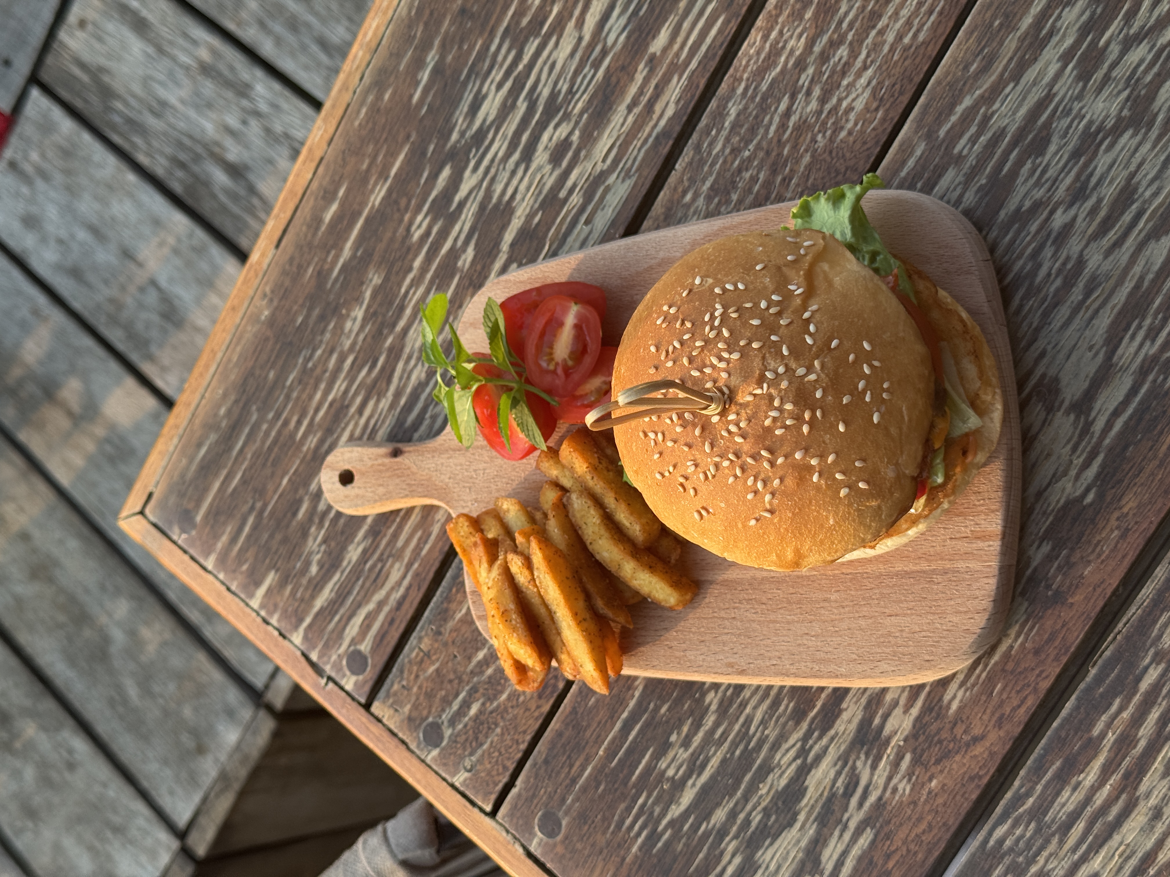 Burger và khoai tây của Horizon